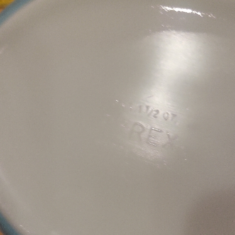 Vintage Pyrex 043 Turquoise Snowflake 1.5 Casserole Dish - Picture 11 of 15
